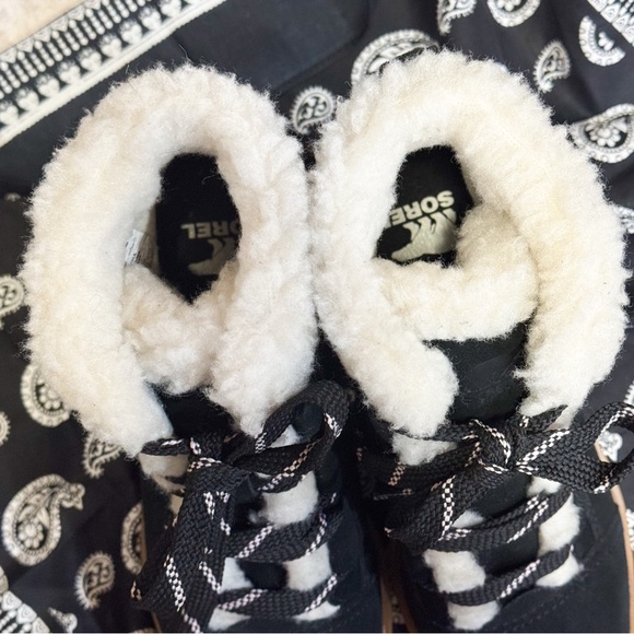 Sorel Women's Evie II Cozy Lace-Up Booties
Smoke free/Pet Free - Picture 14 of 15